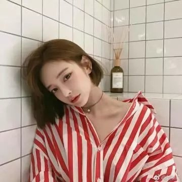 榆木湖边的房子